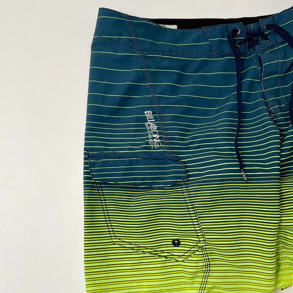 Billabong Platinum PX3 Performance Stretch Board Shorts, Size Youth XL, 26 waist - Picture 3 of 5